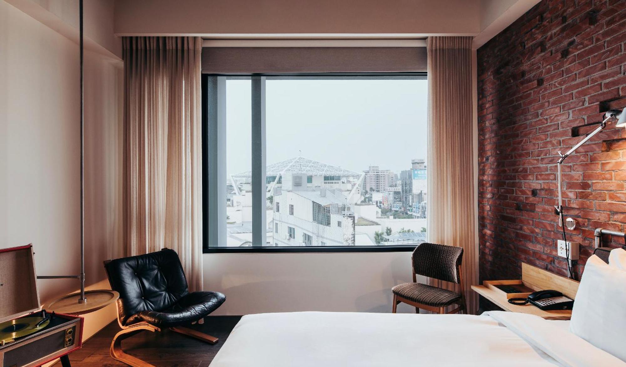 טאינאן U.I.J Hotel & Hostel מראה חיצוני תמונה